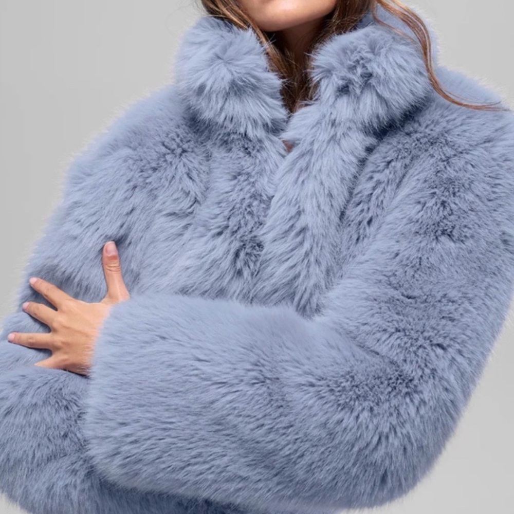 Alo Yoga Opulent Fur Cropped Jacket and Matching Headband Set, Winter Frost - Picture 2 of 4